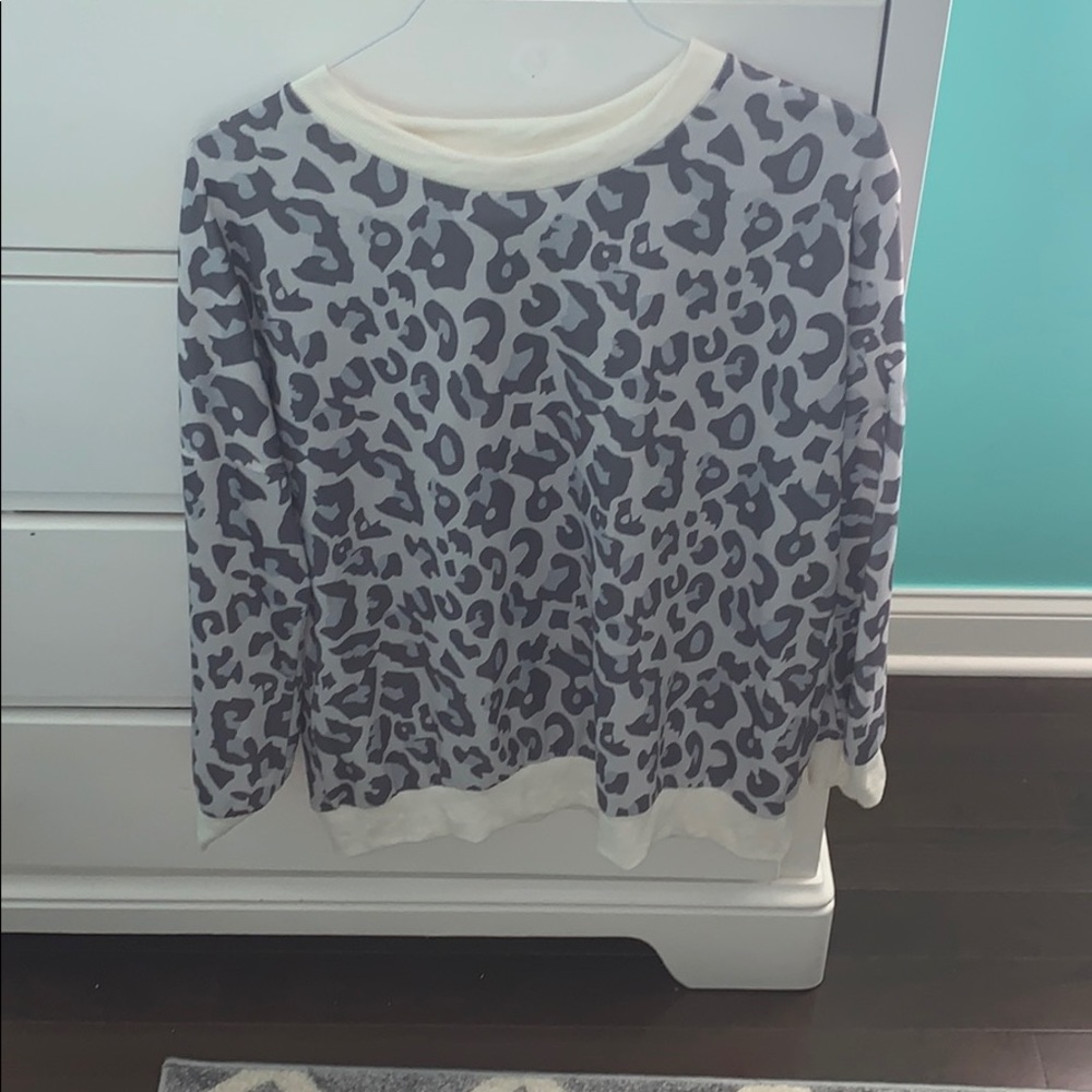 Cheetah sweatshirt/ sweater